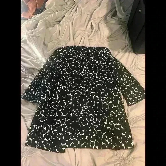 Kasper Long Jacket Womens Size 4p Black/White Open Front Long Sleeves EUC - Picture 5 of 5